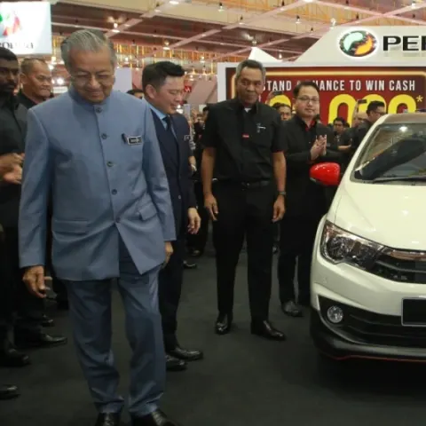 Perodua front seats with supportive bolstering shown clearly.