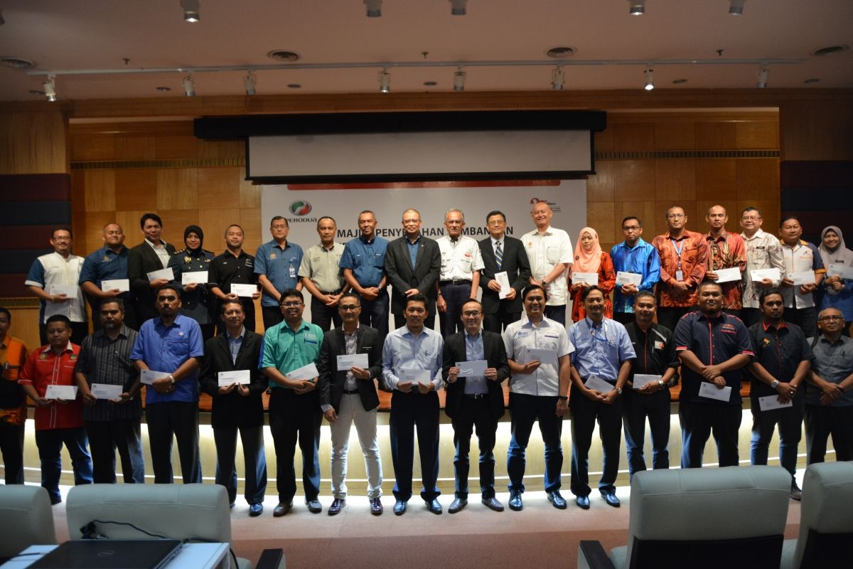 CSR - PERODUA CONTRIBUTES 50 MYVIS TO BOMBA, 25 HIGHER-LEARNING INSTITUTIONS