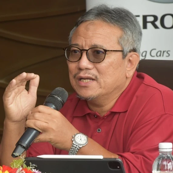 Perodua front seats with supportive bolstering shown clearly.